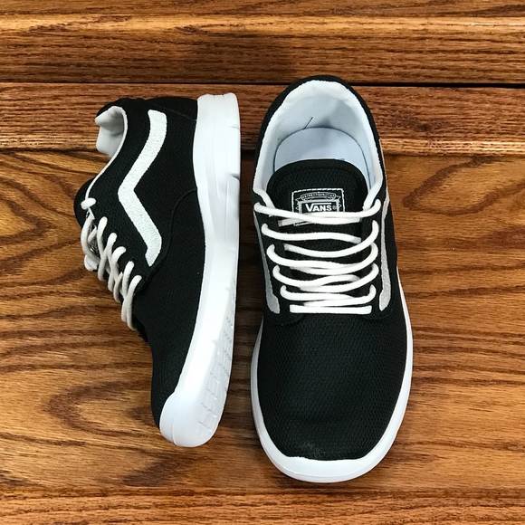 Vans Iso 1.5 Black True White Shoes - Picture 4 of 8